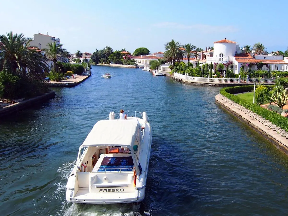 Apartment Port Rhodes Empuriabrava